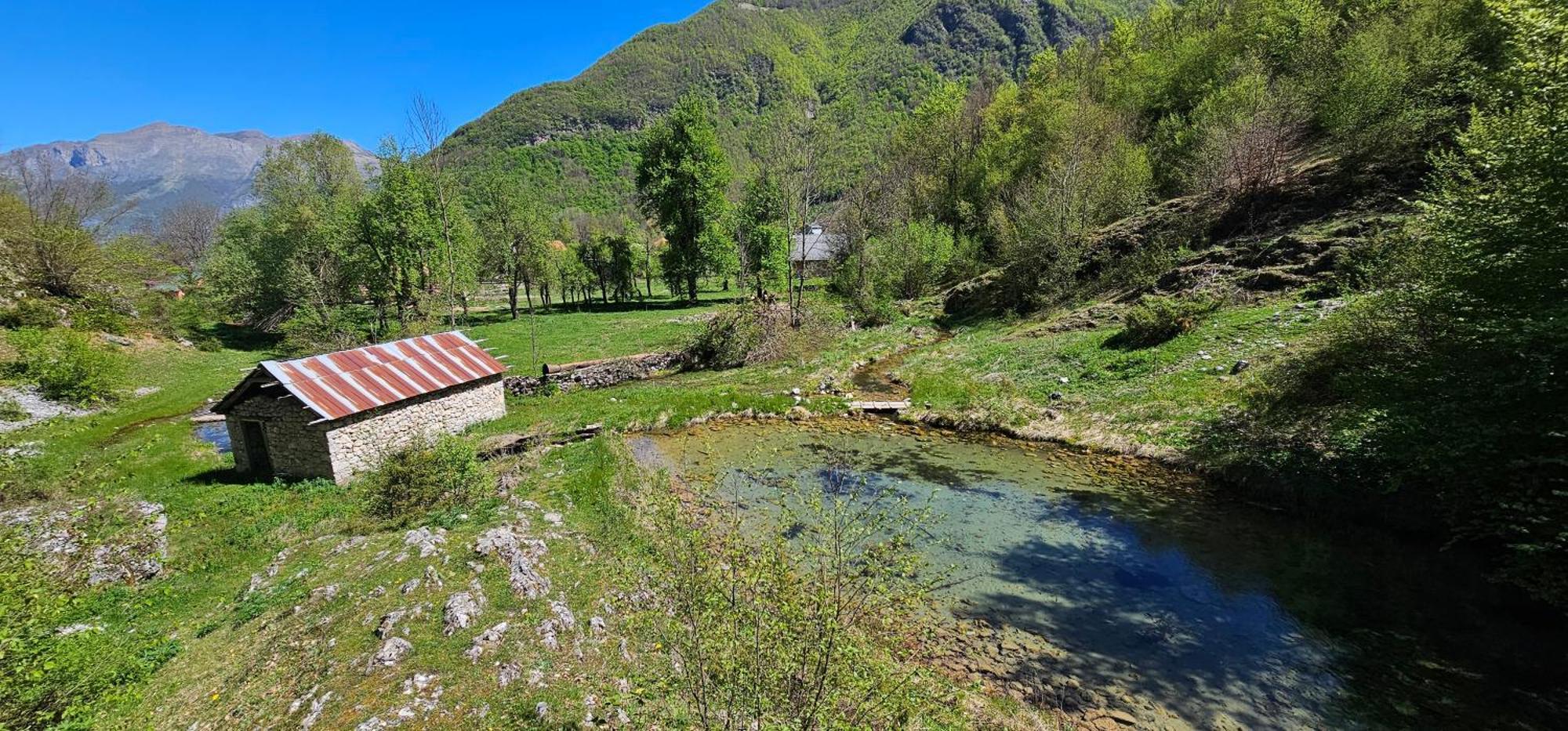 Villa Ekoo Katun Jezerca Vuthaj Esterno foto